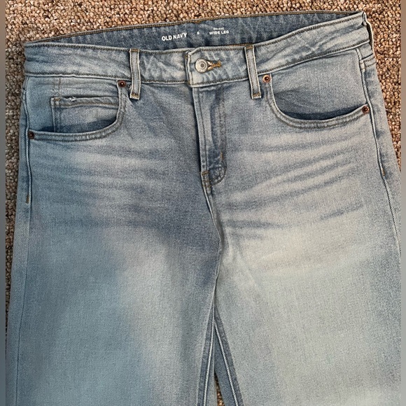Old Navy Women’s Mid-Rise Ripped Wide Leg Jeans, Size 6 - Picture 3 of 7